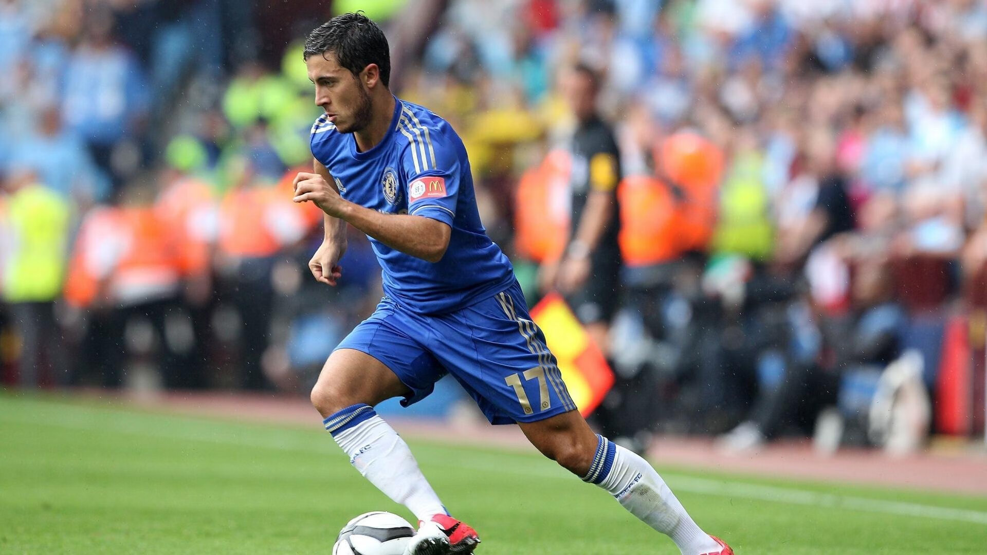 未来“足球王者”崭露头角：新星闪耀欧冠，2020足坛未来十大巨星